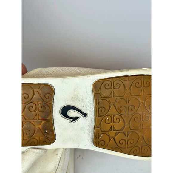 Olukai Women's 20379-4R4R Size 8.5 White Pehuea Li Sneakers Shoes Lace Up EUC - Picture 9 of 10